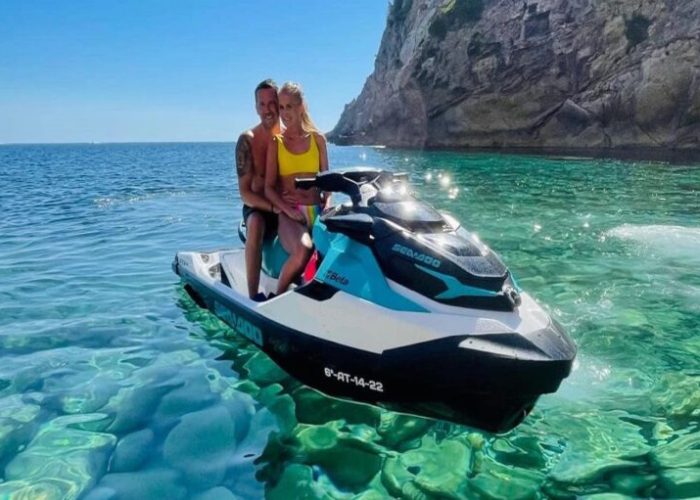 18188-private-jet-ski-tour-in-ibiza-1678030405-768x511